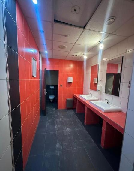 Na predaj reprezentatívny obchodný priestor s výmerou 445 m2, Bratislava I TOP