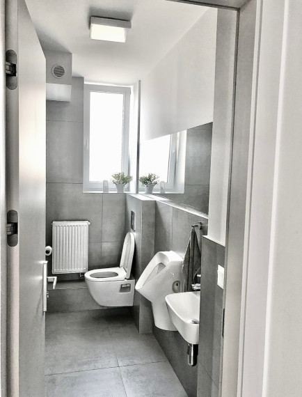 22 m2 kancelária s parkovaním na prenájom - Trenčín