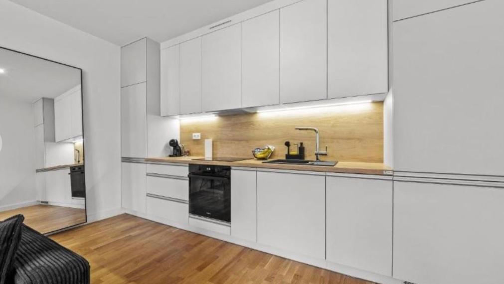 Na prenájom moderný, kompletne zariadený 2-izbový apartmán v novostavbe 