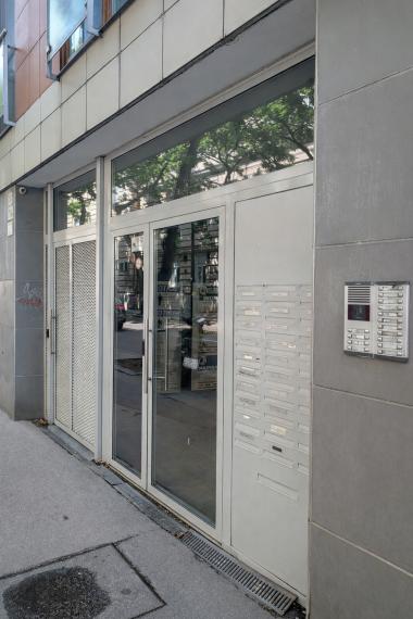 Na predaj byt s veľkou terasou - Bratislava I TOP