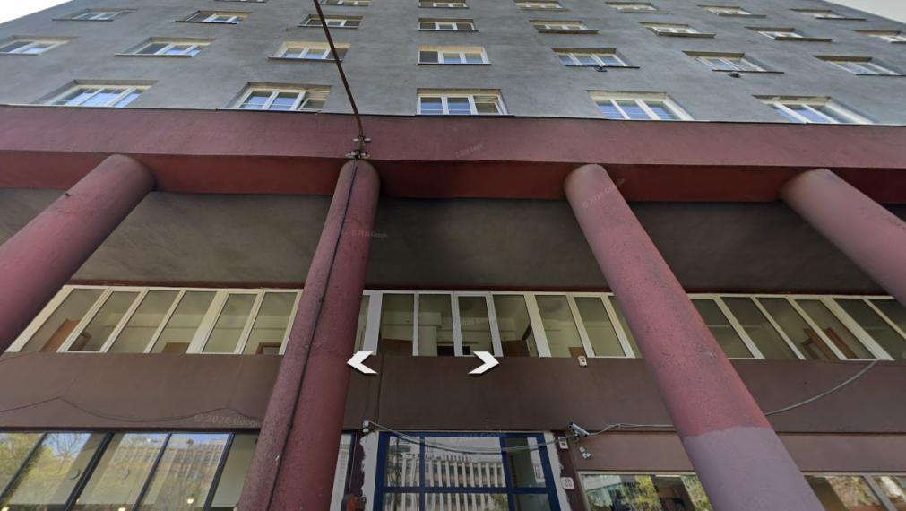 Na prenájom priestranný, nezariadený byt výmerou 87m2 v centre Bratislavy