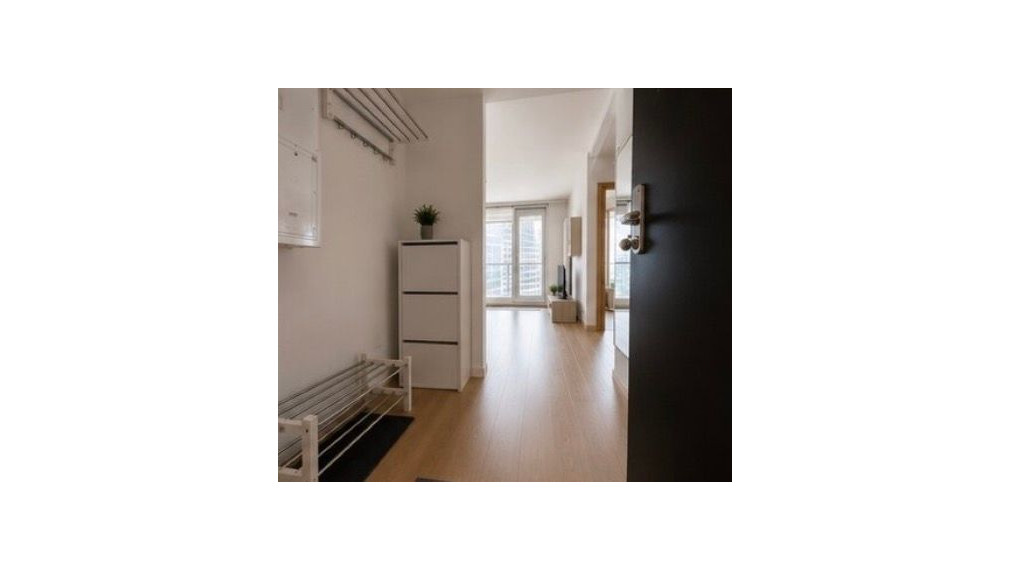 Na prenájom moderný, priestranný a kompletne zariadený 2-izbový byt, Bratislava I TOP