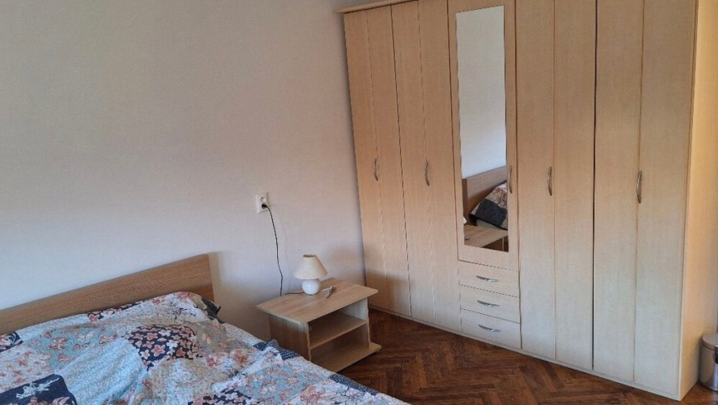 Na prenájom veľký 2-izbový byt na Kúpeľnej ulici, Bratislava I TOP