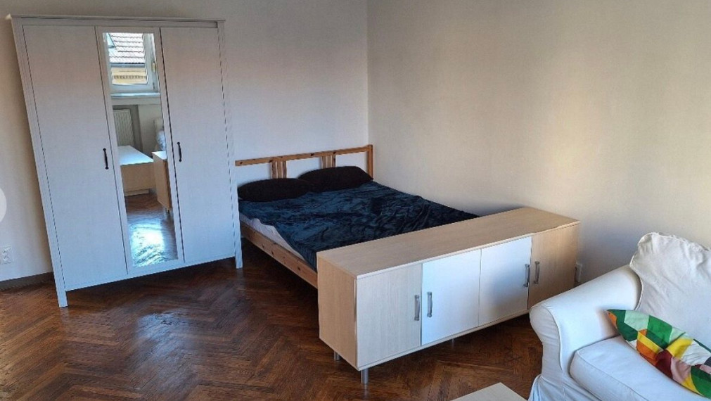 Na prenájom veľký 2-izbový byt na Kúpeľnej ulici, Bratislava I TOP