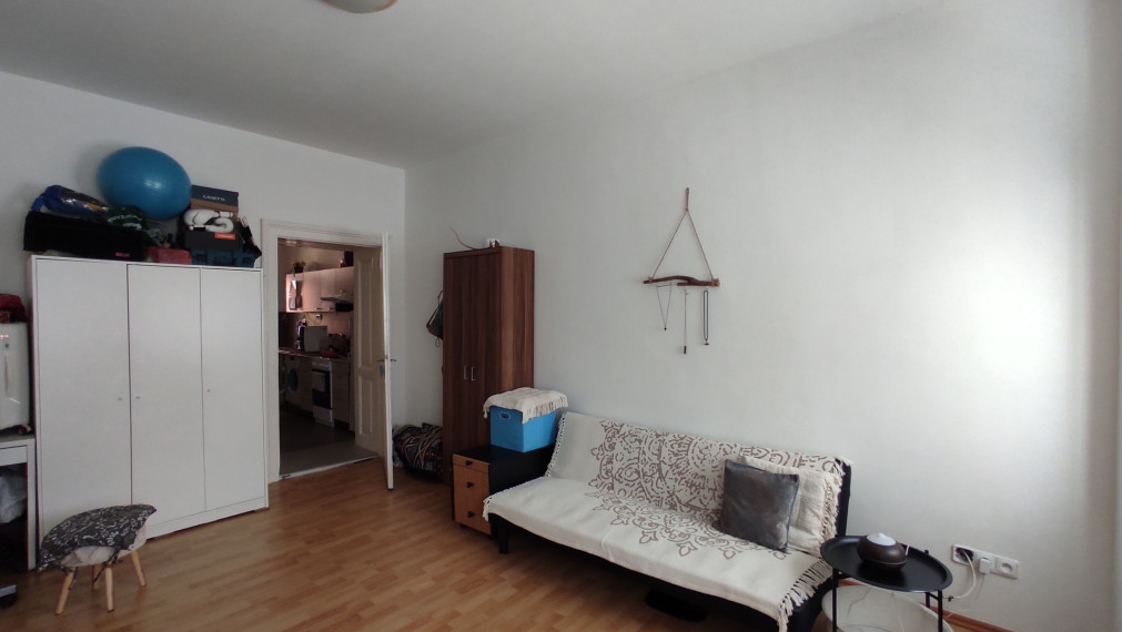 1,5 izbový byt vhodný aj ako kancelária, v peknom historickom objekte, v blízkosti Hl. vlakovej stanice, Jelenia ul, BAI,  45m2