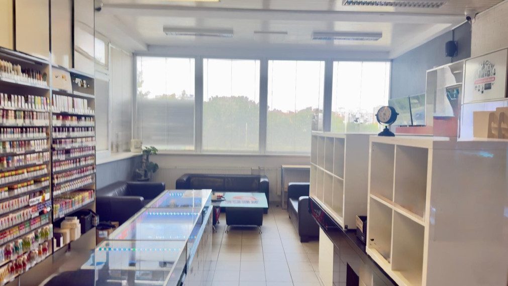 OBCHODNÝ PRIESTOR – NÁMESTIE HRANIČIAROV, BRATISLAVA 100 m² | samostatná budova | TOP