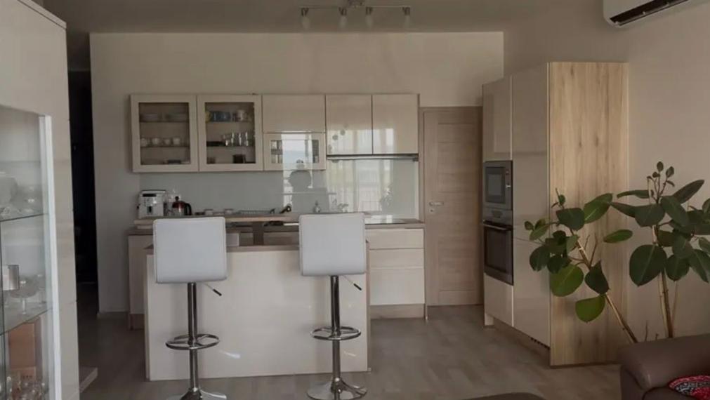 Na predaj priestranný 3-izbový byt po novej kompletnej rekonštrukcii, Bratislava IV TOP