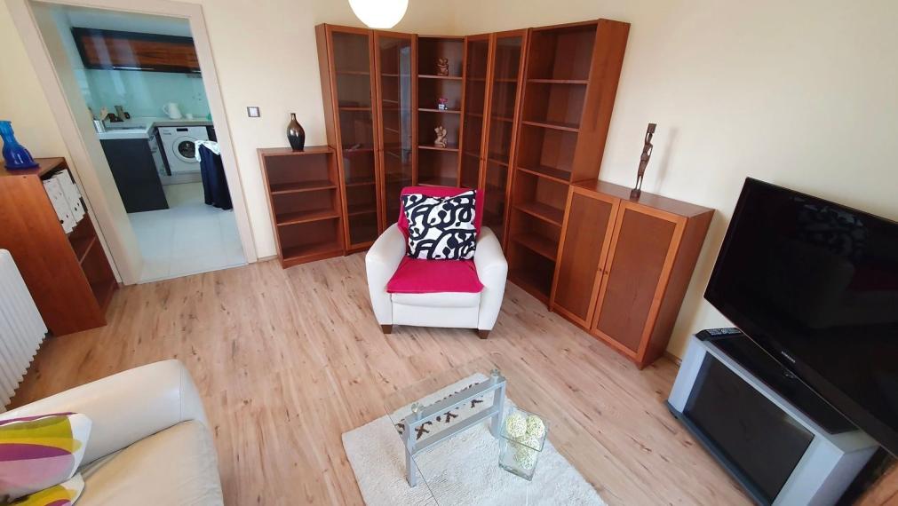 Na prenájom kompletne zariadený dvojizbový byt na Páričkovej ulici, Bratislava II TOP