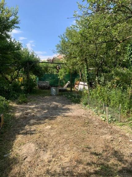 Predaj slnečnej záhrady, 330 m² – Agátová, Bratislava – Dúbravka