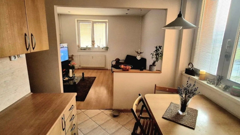  Na predaj 2-izbový byt s balkónom v Pezinku, TOP