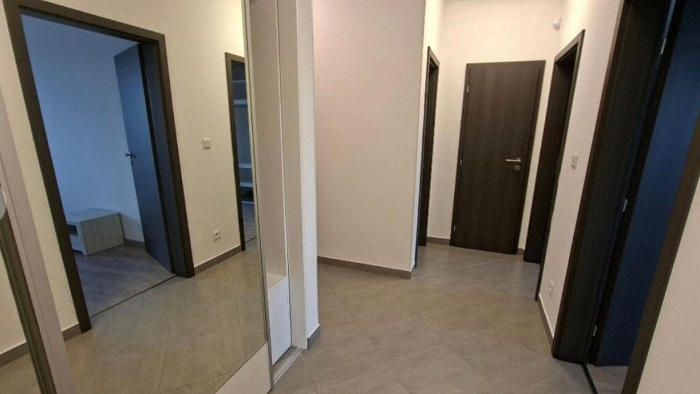  Na prenájom krásny, 3-ročný rodinný dom v obľúbenej a pokojnej lokalite Miloslavov