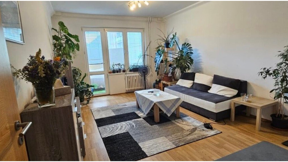 Na prenájom priestranný 2,5-izbový byt o výmere 74 m2 