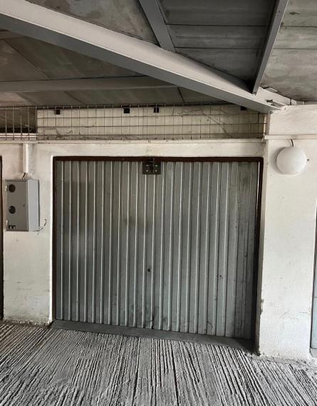 Na predaj garáž s výmerou 17,25 m2, nachádzajúcu sa v hromadnej garáži - Bratislava IV