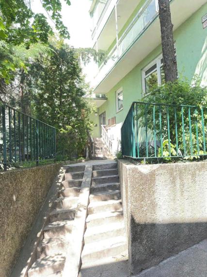 Exkluzívny 3 izbový byt na predaj s terasou ~60 m² a garážou 30 m², Bratislava I TOP