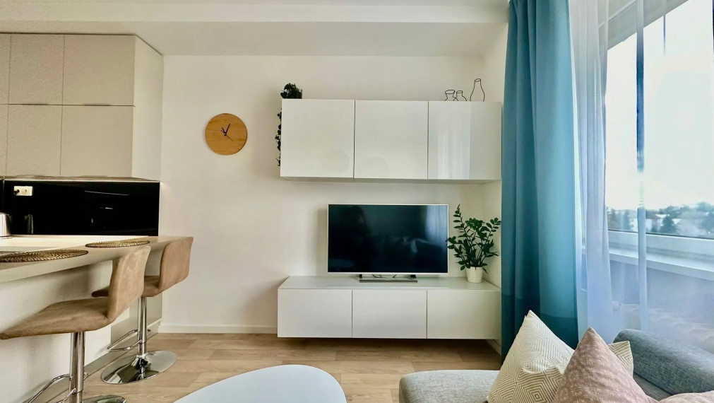 Na prenájom moderný 2-izbový byt s parkovaním – Bratislava, Kramáre TOP