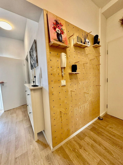 Na prenájom moderný 2-izbový byt s parkovaním – Bratislava, Kramáre TOP