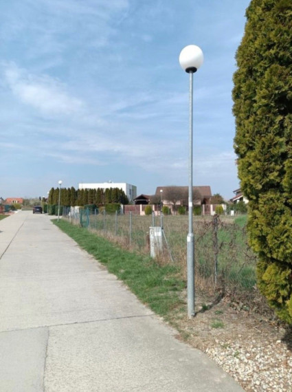 Na predaj atraktívny stavebný pozemok s výmerou 721 m2