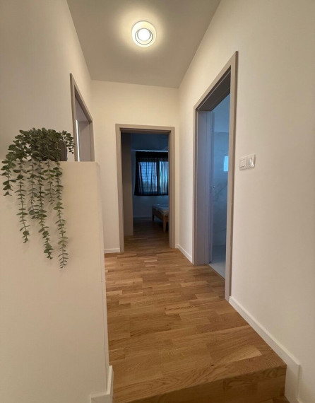 Na predaj moderný 3-izbový rodinný dom so záhradou a terasou – Kráľová pri Senci, časť Krmeš
