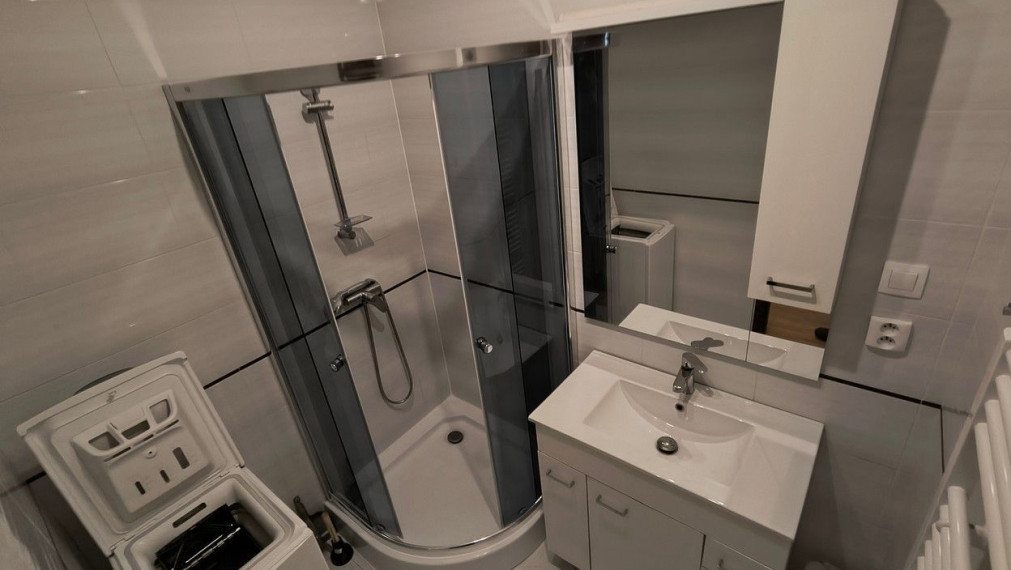 Na prenájom príjemný 2,5-izbový byt s balkónom a loggiou TOP