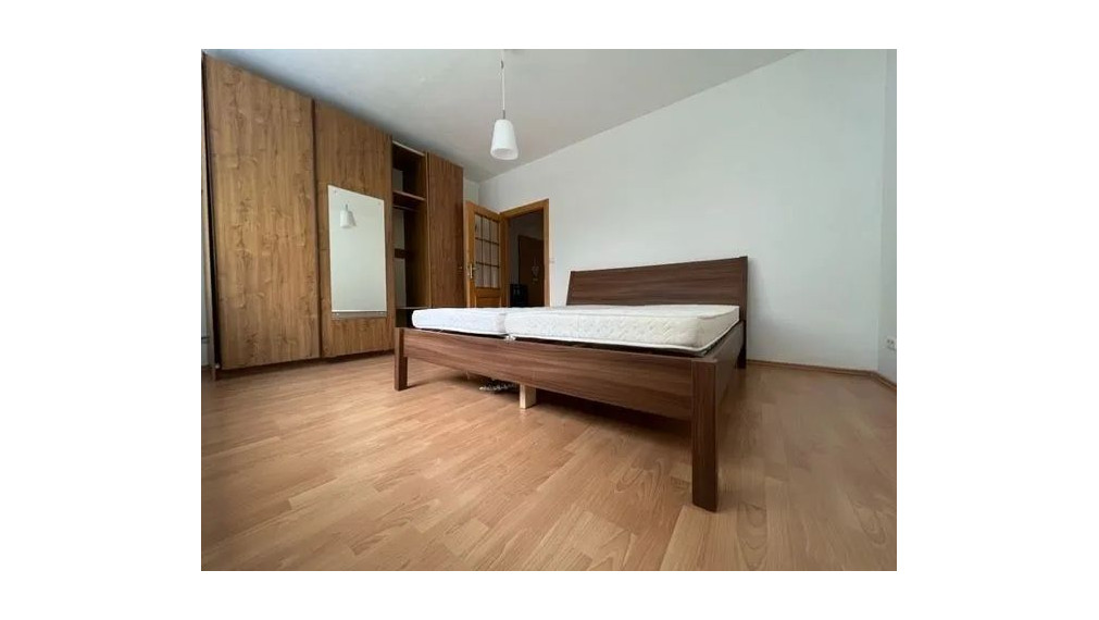 Na prenájom veľký, svetlý a kompletne zariadený 2-izbový byt, BA III TOP