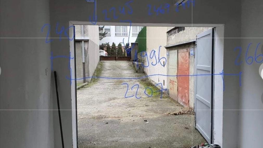 Na predaj garáž s výmerou 20 m², BA II TOP