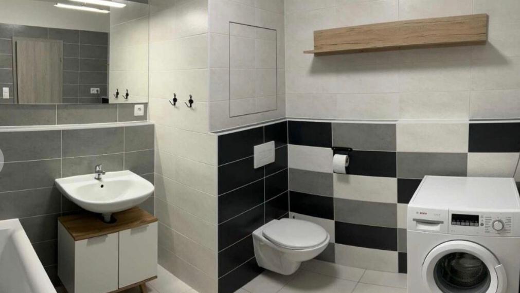 Na prenájom výborne dispozične riešený 1,5 izbový byt, Bratislava III TOP 