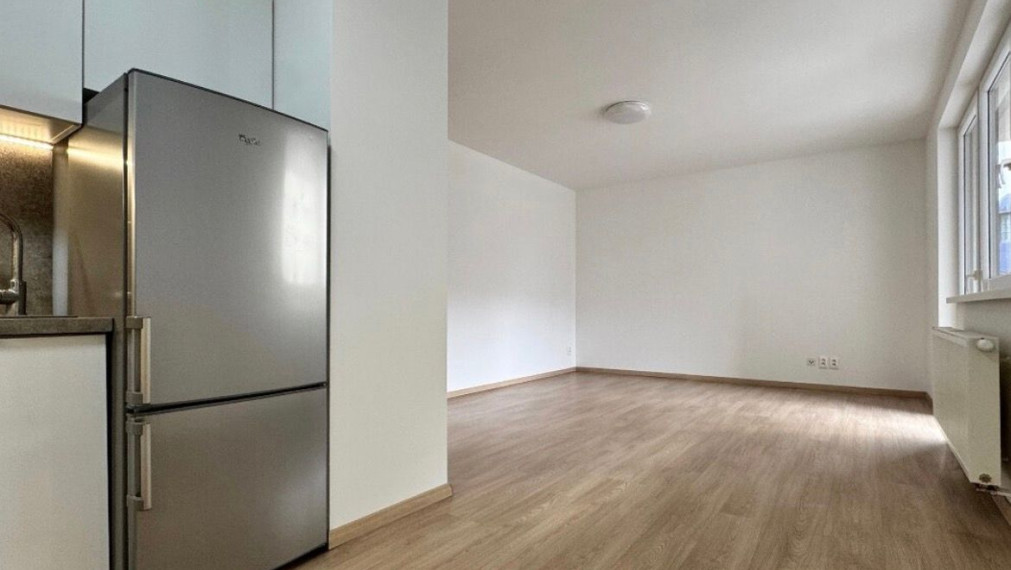 Na prenájom priestranný a svetlý 2-izbový byt s výmerou 52 m2