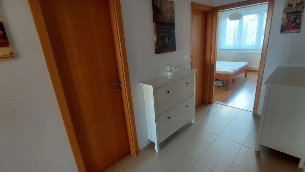 Na prenájom krásny, priestranný a kompletne zariadený 2-izbový byt