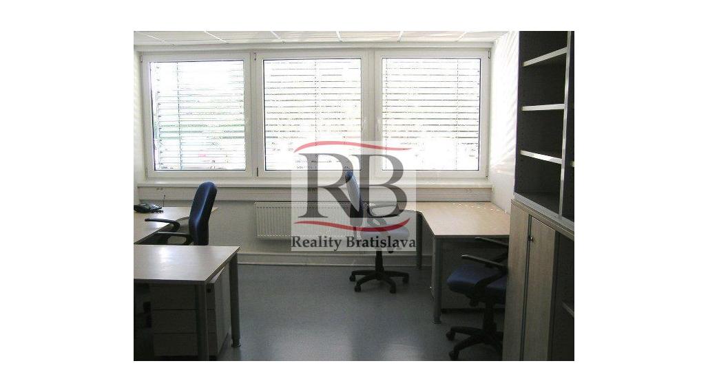 Kancelársky priestor na Krajnej ulici, 22,08m2