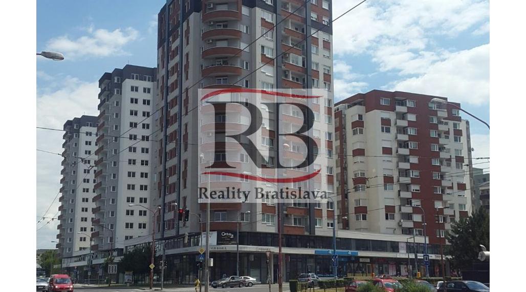 Kancelársko-obchodný priestor v novostavbe Perla Ružinova, 131,03m2