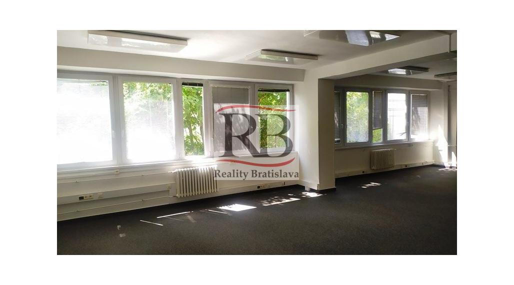 Kancelária 72,9m² v BA III na prenájom