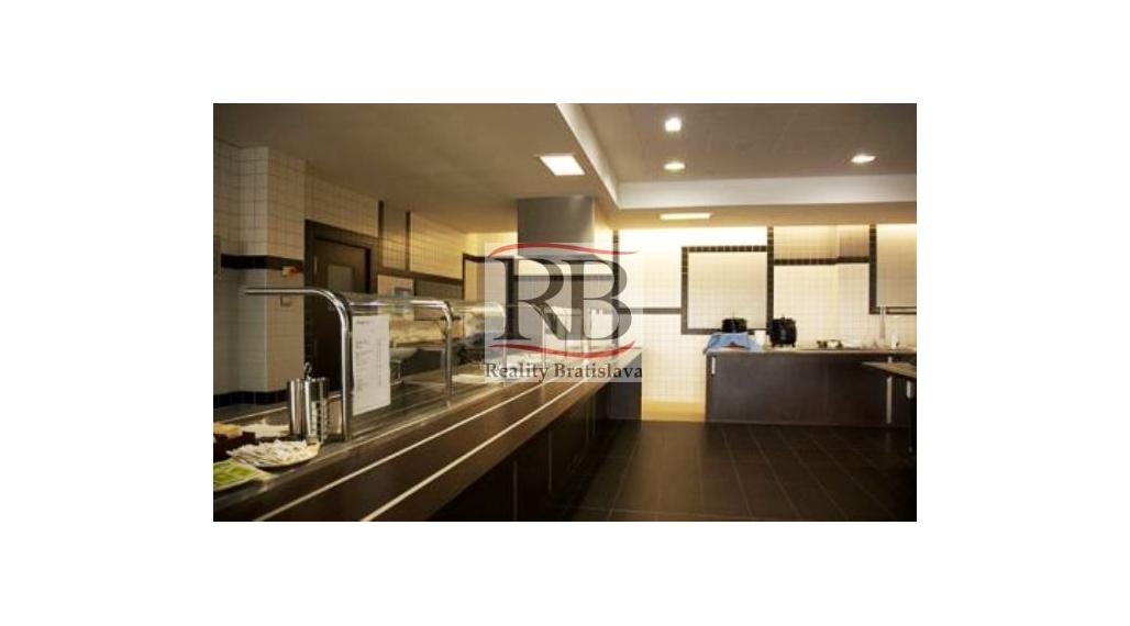 Na prenájom kancelárske priestory na Rybničnej ulici vo Vajnoroch