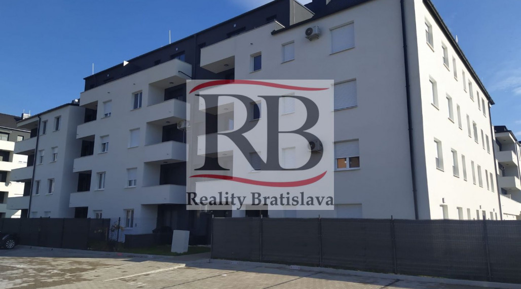 MIMORIADNA PONUKA !  2-izbový byt v novostavbe s parkovacím státím