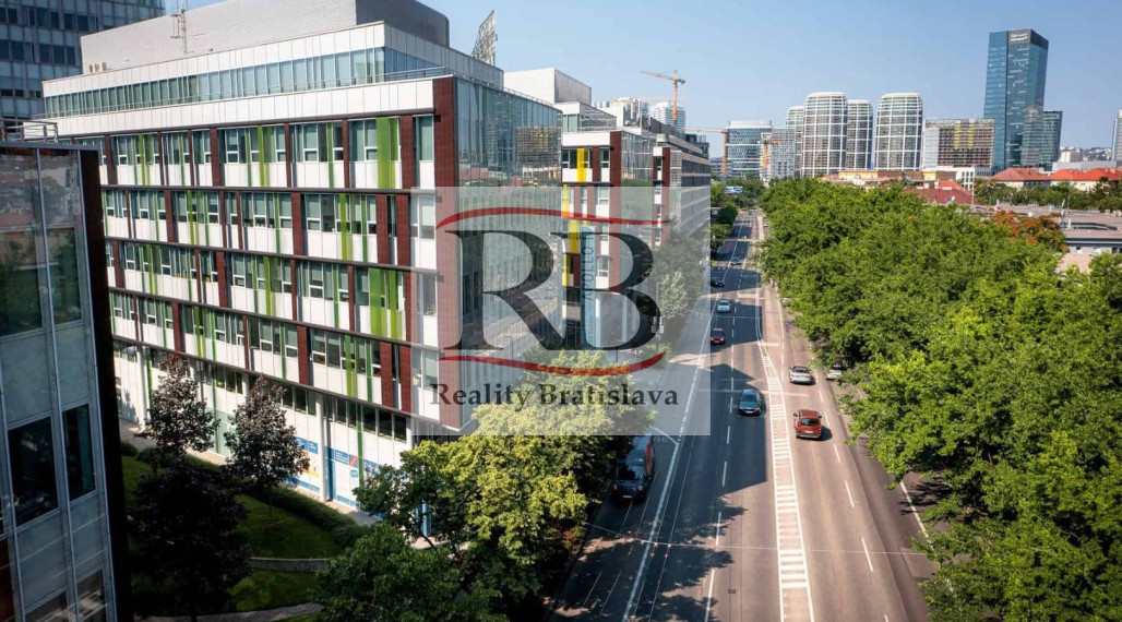 Obchodné priestory v Apollo BC 2, Prievozská-Ružinov