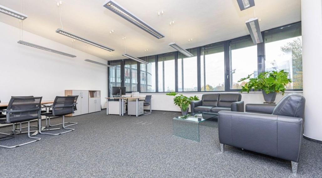 Priestory vhodné na jógu, pilates či telocvičňu v blízkosti ŽST Petržalka