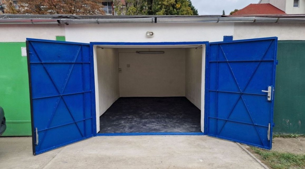 Garáž na predaj - ul. Chemická, Bratislava III 