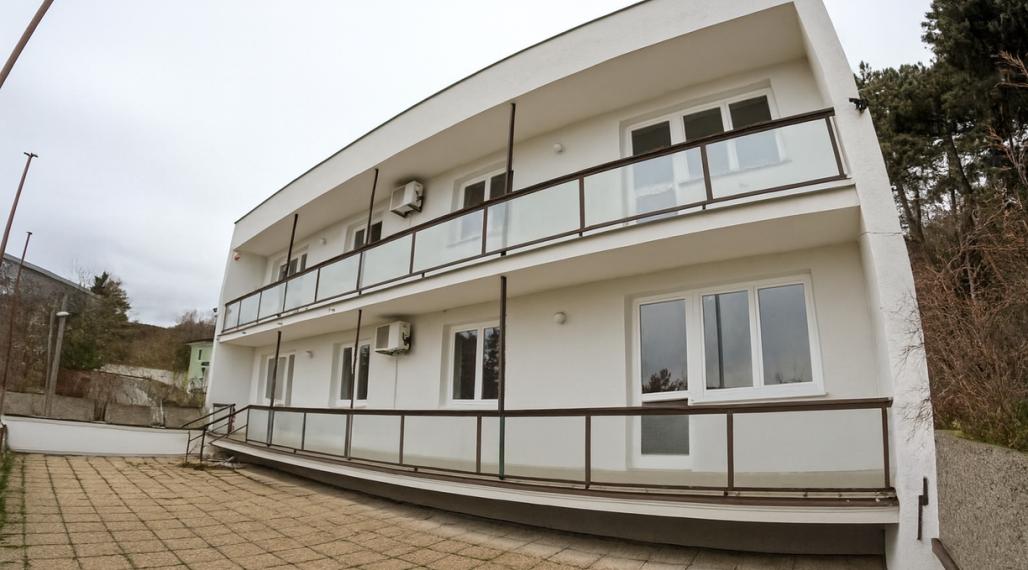 Administratívna budova na prenájom - Kráľovské údolie, Bratislava I 