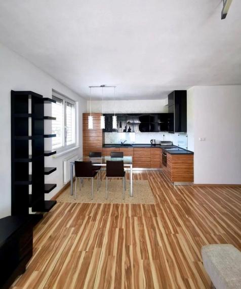 Byt na prenájom - ul. Kadnárova, Bratislava III TOP 