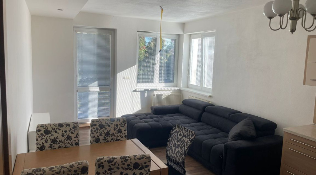 Byt na prenájom - ul. Hradská, Bratislava II TOP