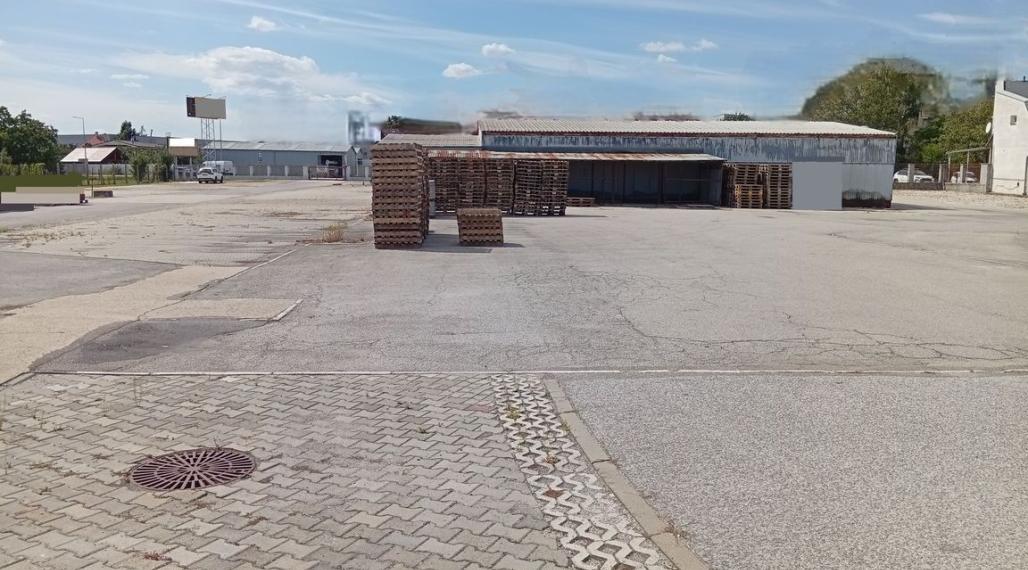 Komerčný areál, Nové Mesto nad Váhom 