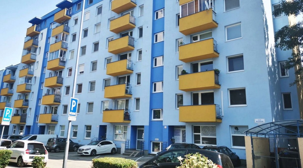 Byt na prenájom - ul. Rezedová, Bratislava II TOP