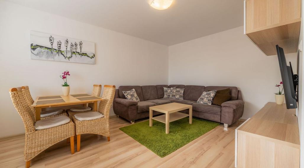 Pekný 3i byt, ul. Rumančeková, Bratislava II TOP