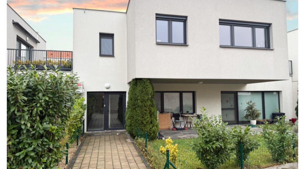 štýlový 3-izbový byt s veľkou terasou, Pezinok TOP