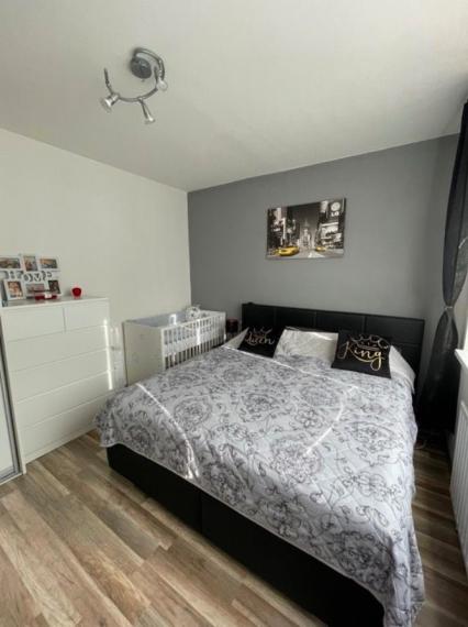 Zrekonštruovaná dvojgarsónka, Bratislava V TOP