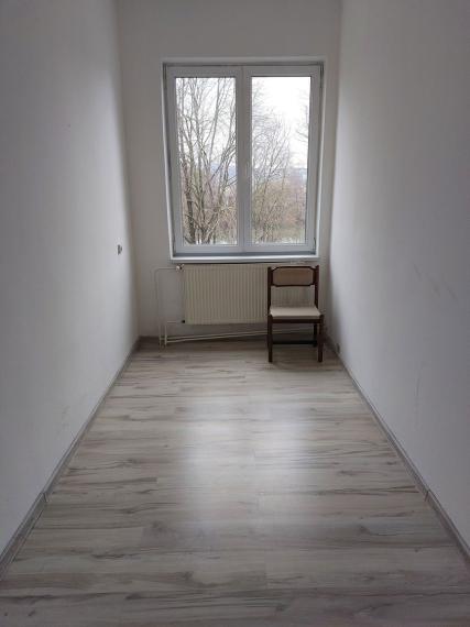 Kancelária na prenájom - Trenčín, Sihoť