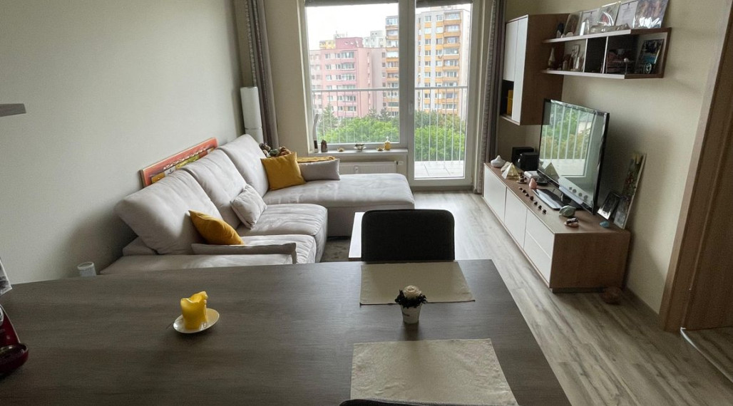 Byt na prenájom - ul. Jégého Alej, Bratislava II TOP