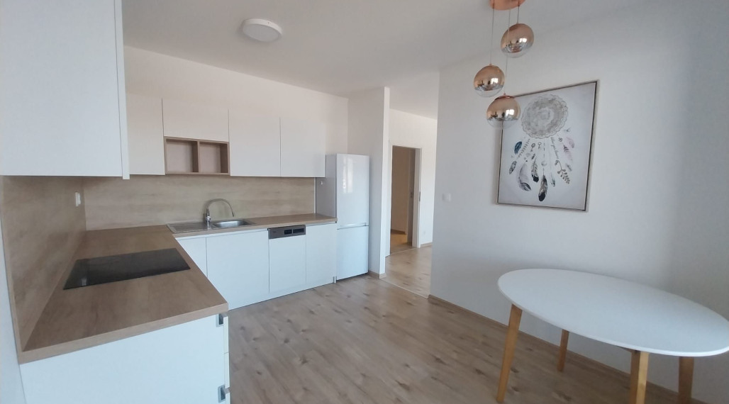 Moderný 2-izbový byt na prenájom – Sídlisko Juh, Liptovská, vlastné parkovanie