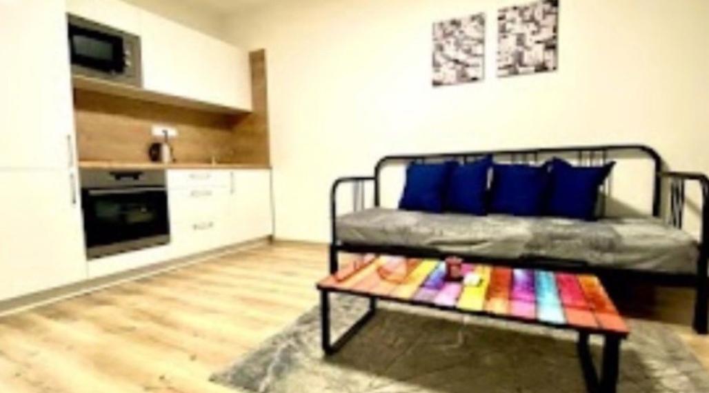 Byt na prenájom - ul. Budatínska, Bratislava V TOP 