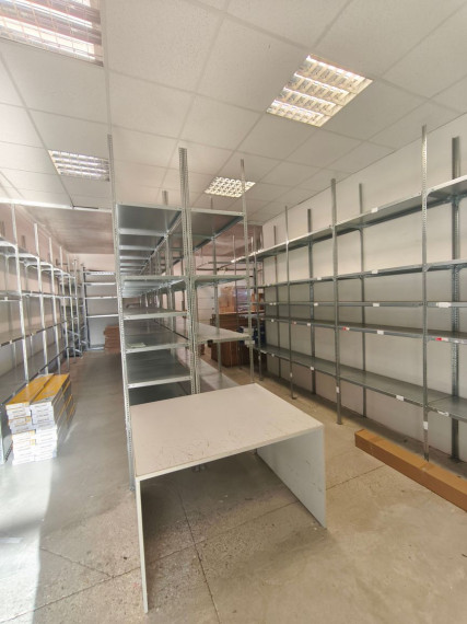 Obchodno - skladovy priestor na prenajom - Bratislava III