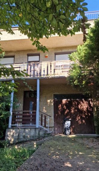 Na predaj 8-izbový rodinný dom v Galante TOP